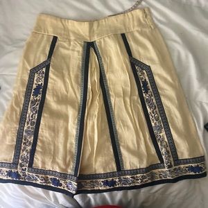 Skirt cream and blue size 6